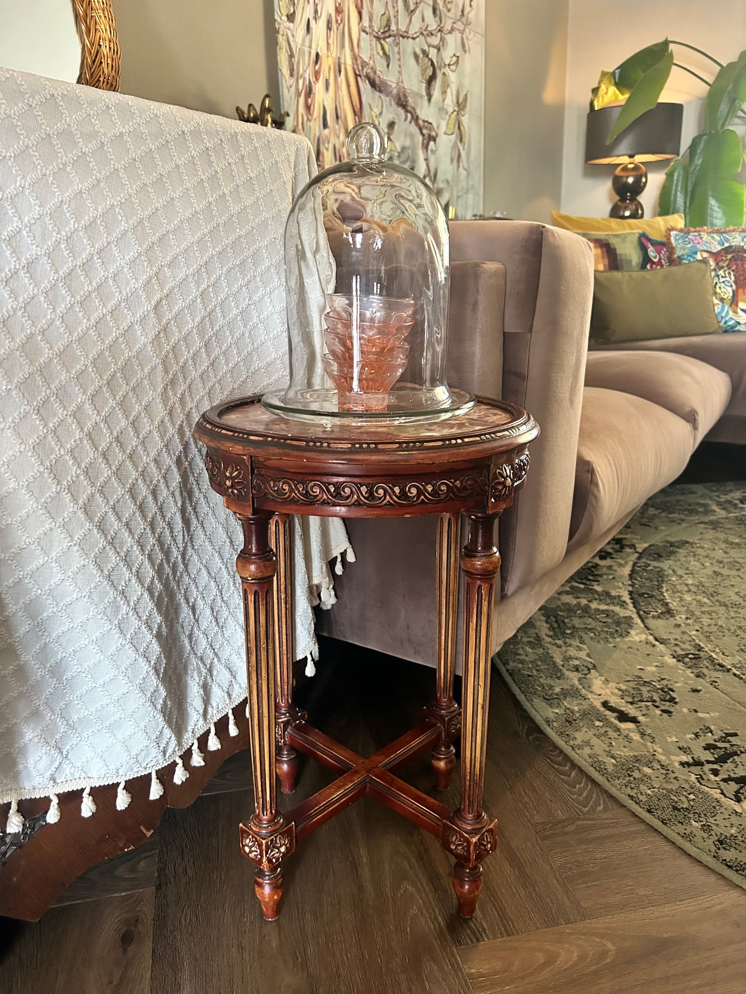 Bijzettafel rond handmade onyx marmer vintage